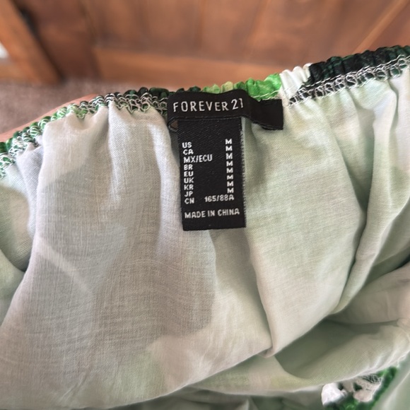 Off the Shoulder Dress - Picture 3 of 3